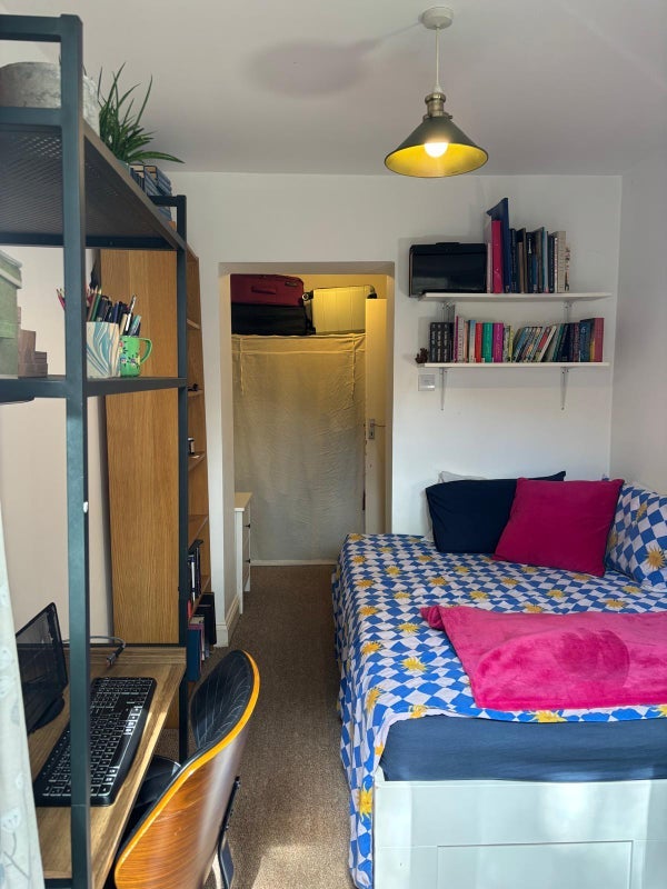 Room Lilford Road in Greater London
