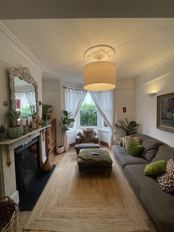 Room Repton Road in Bristol