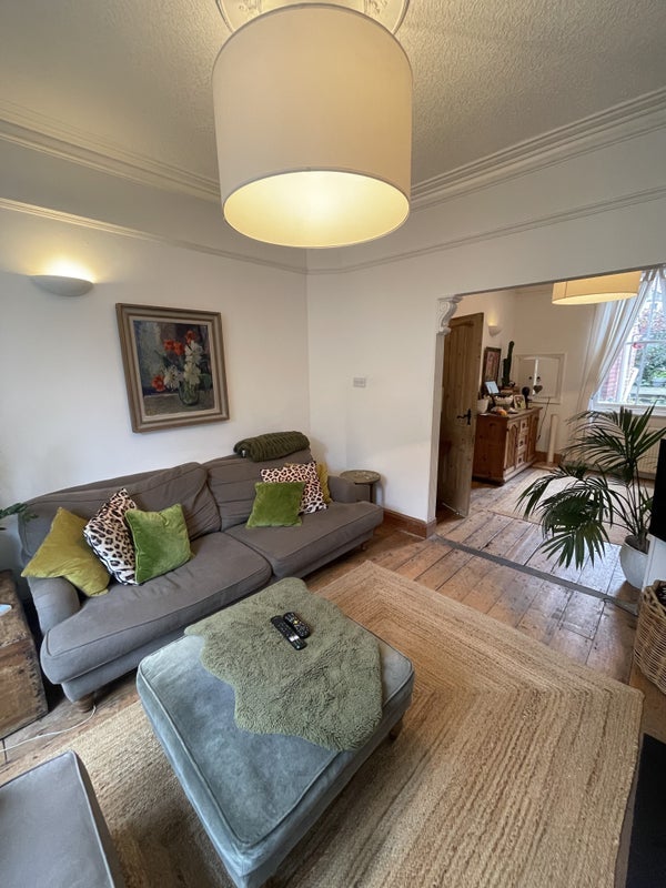 Room Repton Road in Bristol