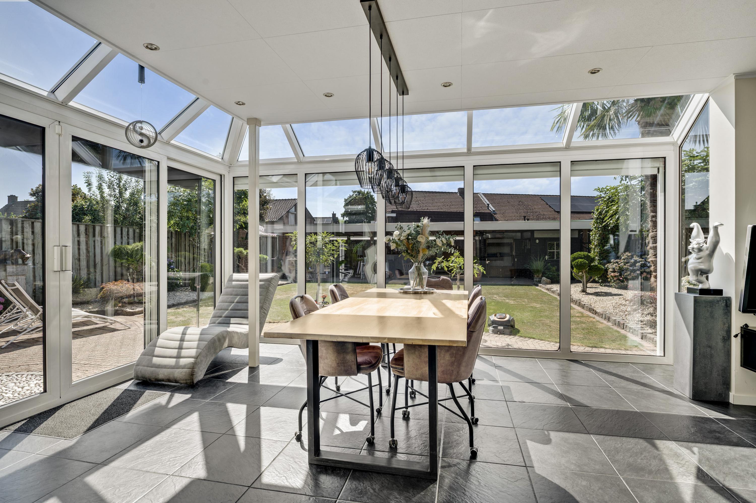 Vrijstaande woning te koop: Park 2, Heythuysen