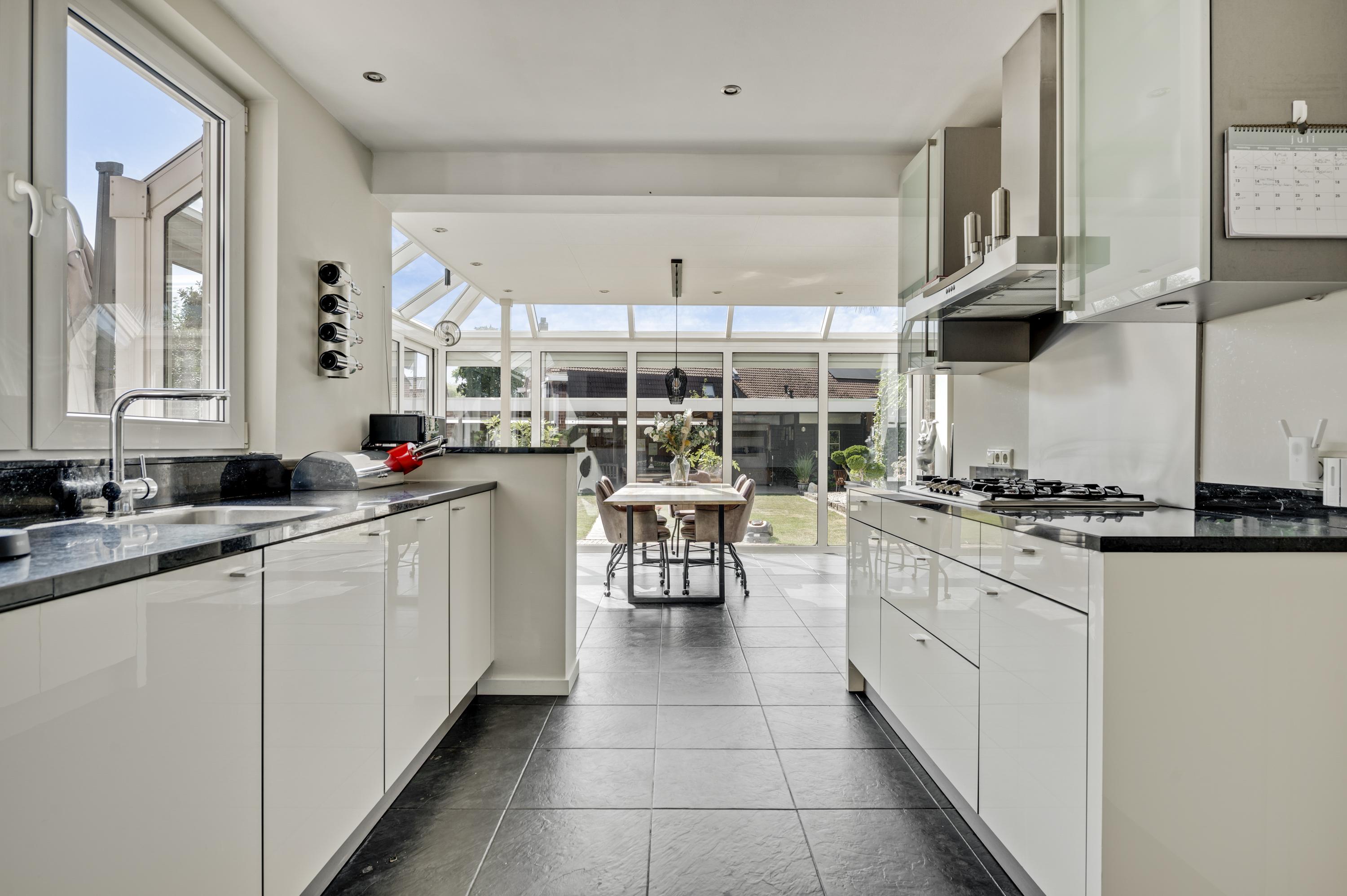 Vrijstaande woning te koop: Park 2, Heythuysen