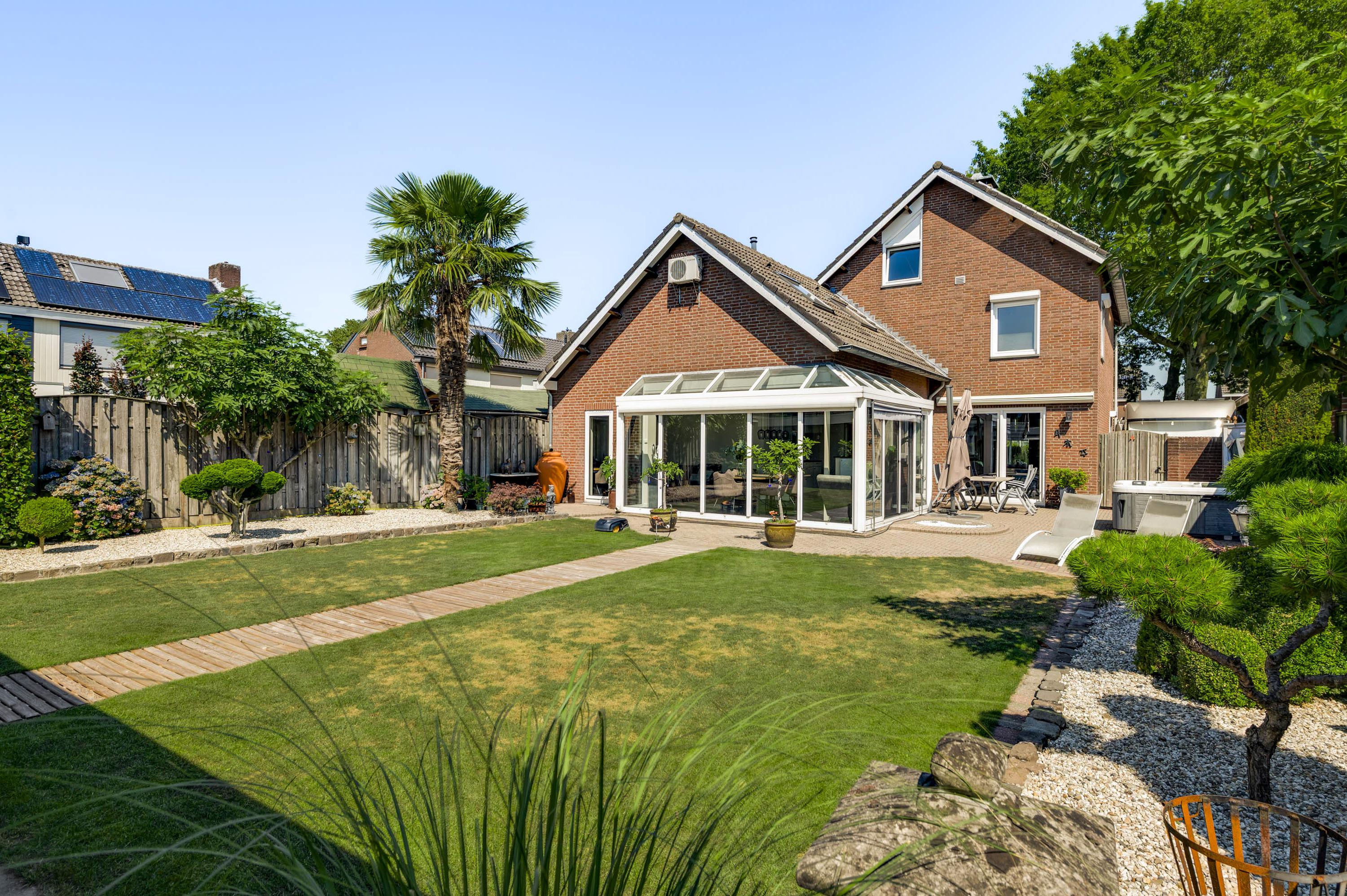 Vrijstaande woning te koop: Park 2, Heythuysen