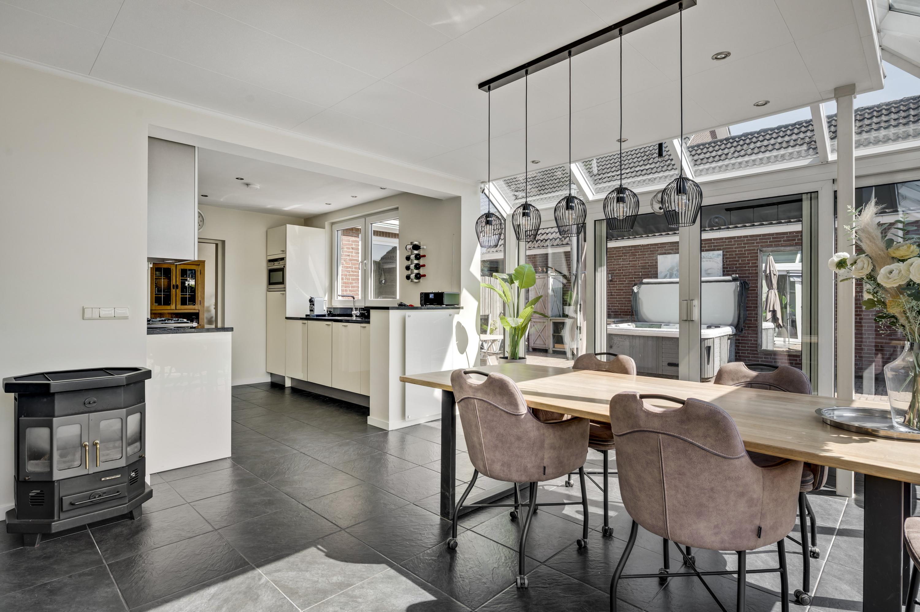 Vrijstaande woning te koop: Park 2, Heythuysen