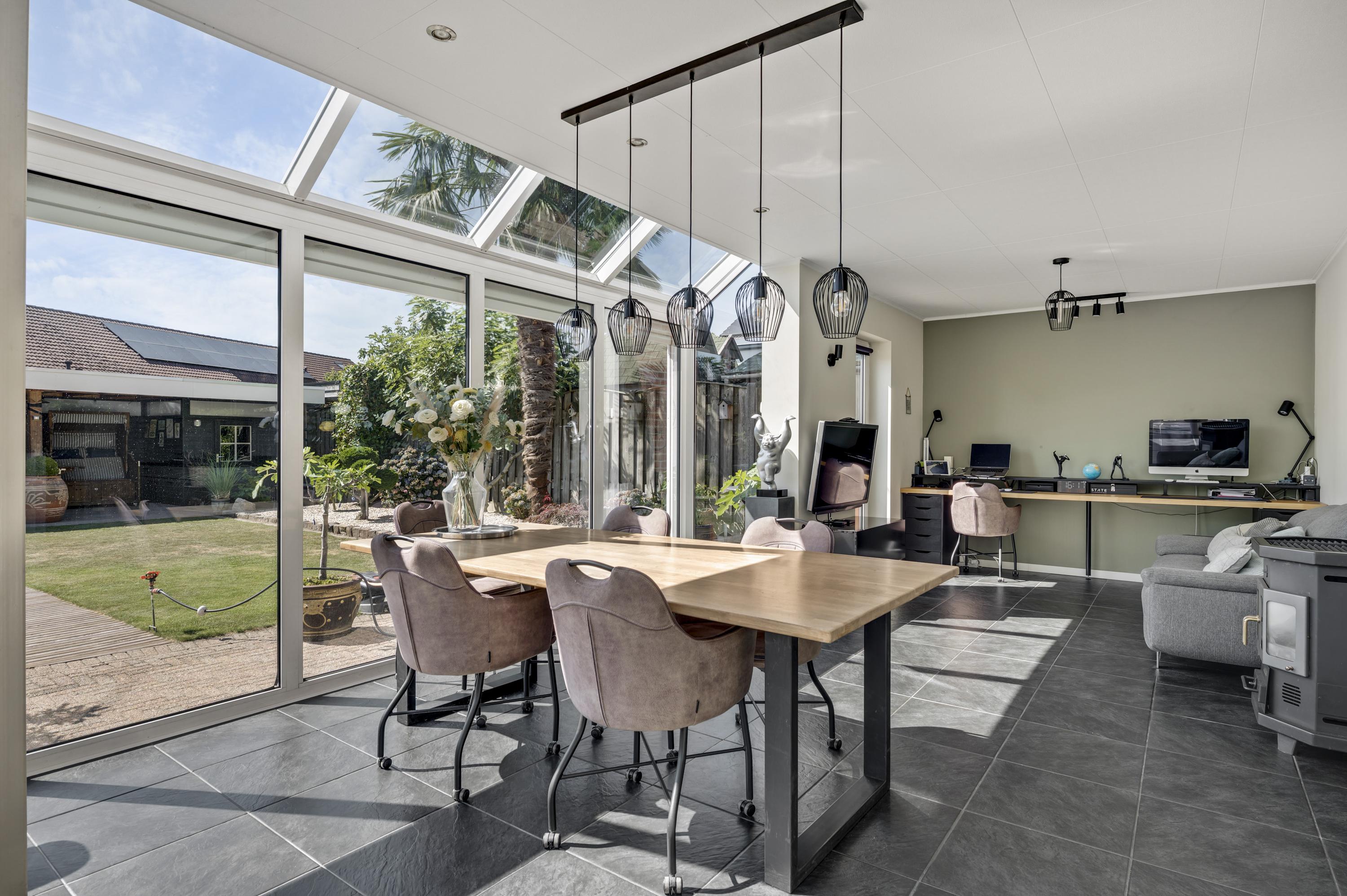 Vrijstaande woning te koop: Park 2, Heythuysen