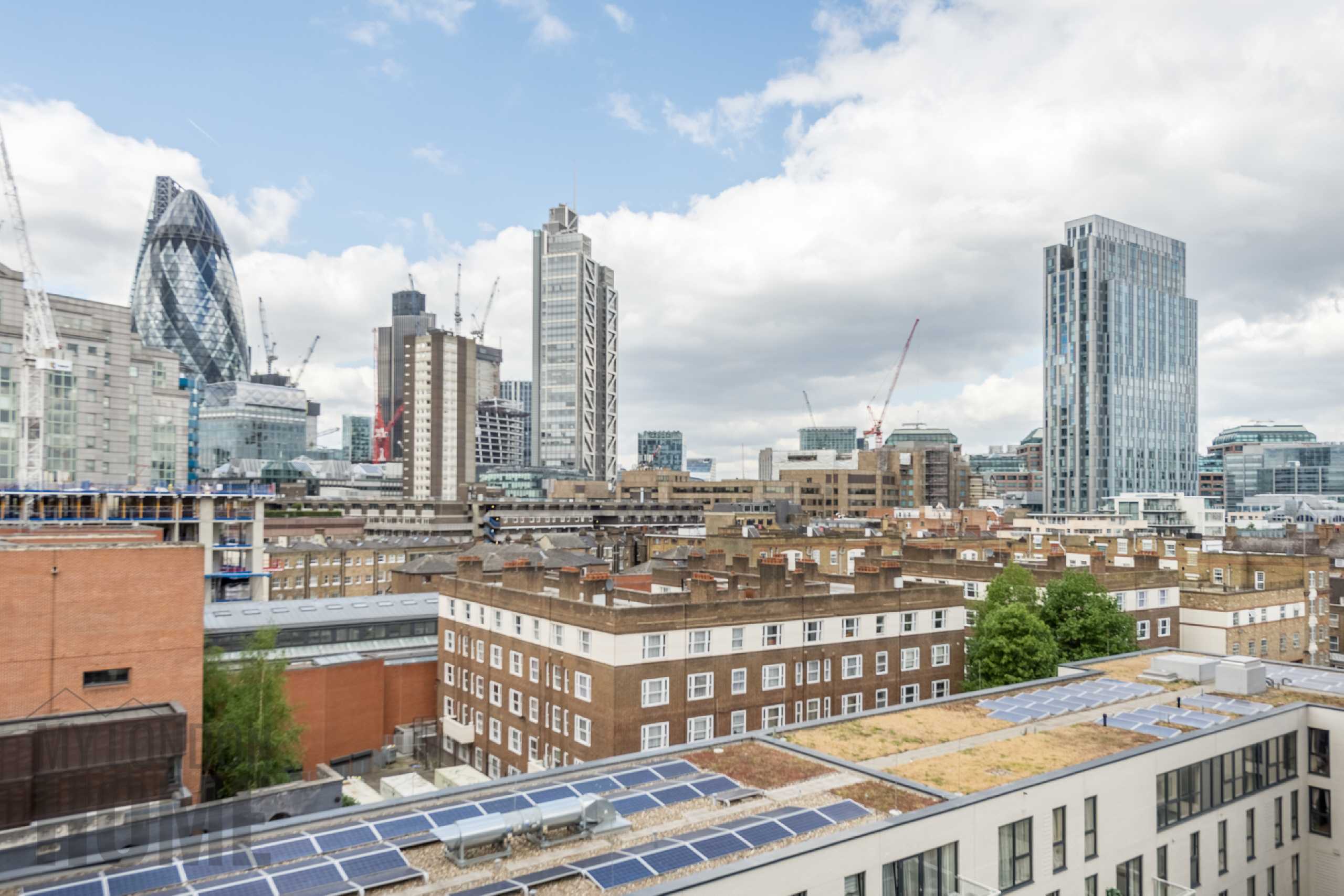 Flat Commercial Street in Greater London