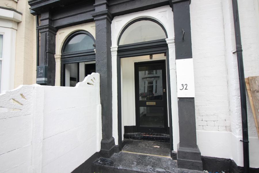 Flat Back Bath Street in Southport