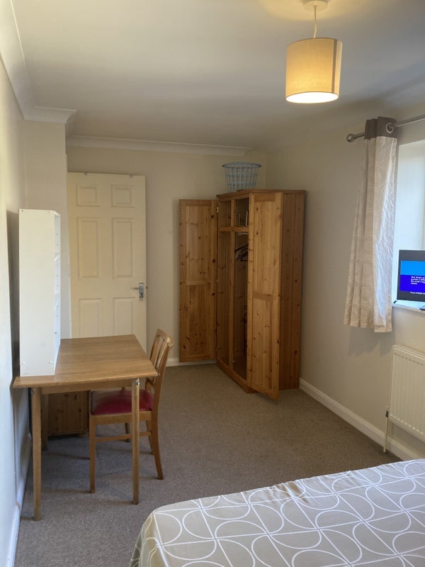 House Isaacs Close in Poole