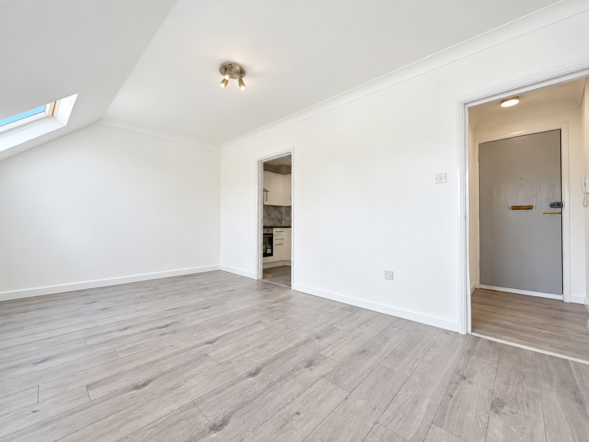 Flat Fair Oak Road in Eastleigh