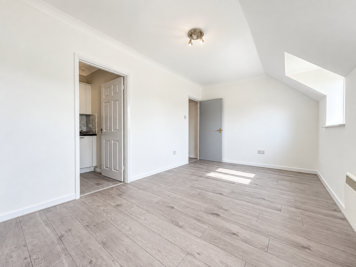 Flat Fair Oak Road in Eastleigh