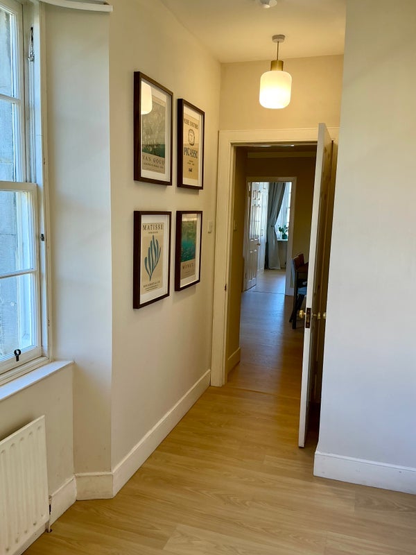 Flat Pleasance in City of Edinburgh