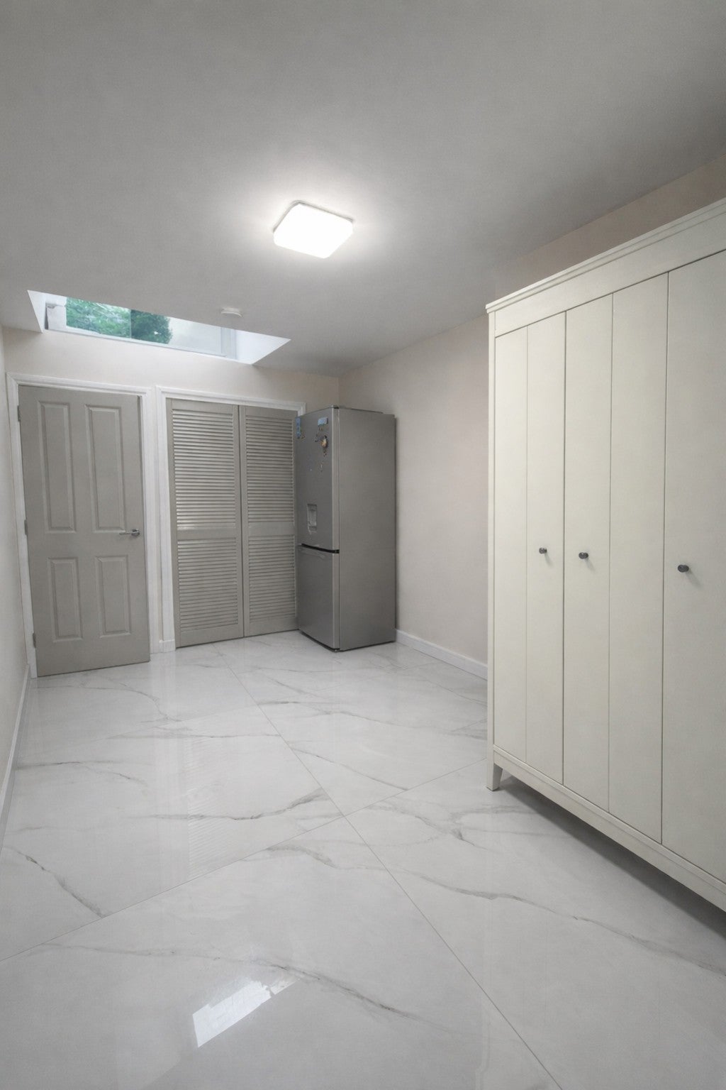 Flat Ash Close in Greater London