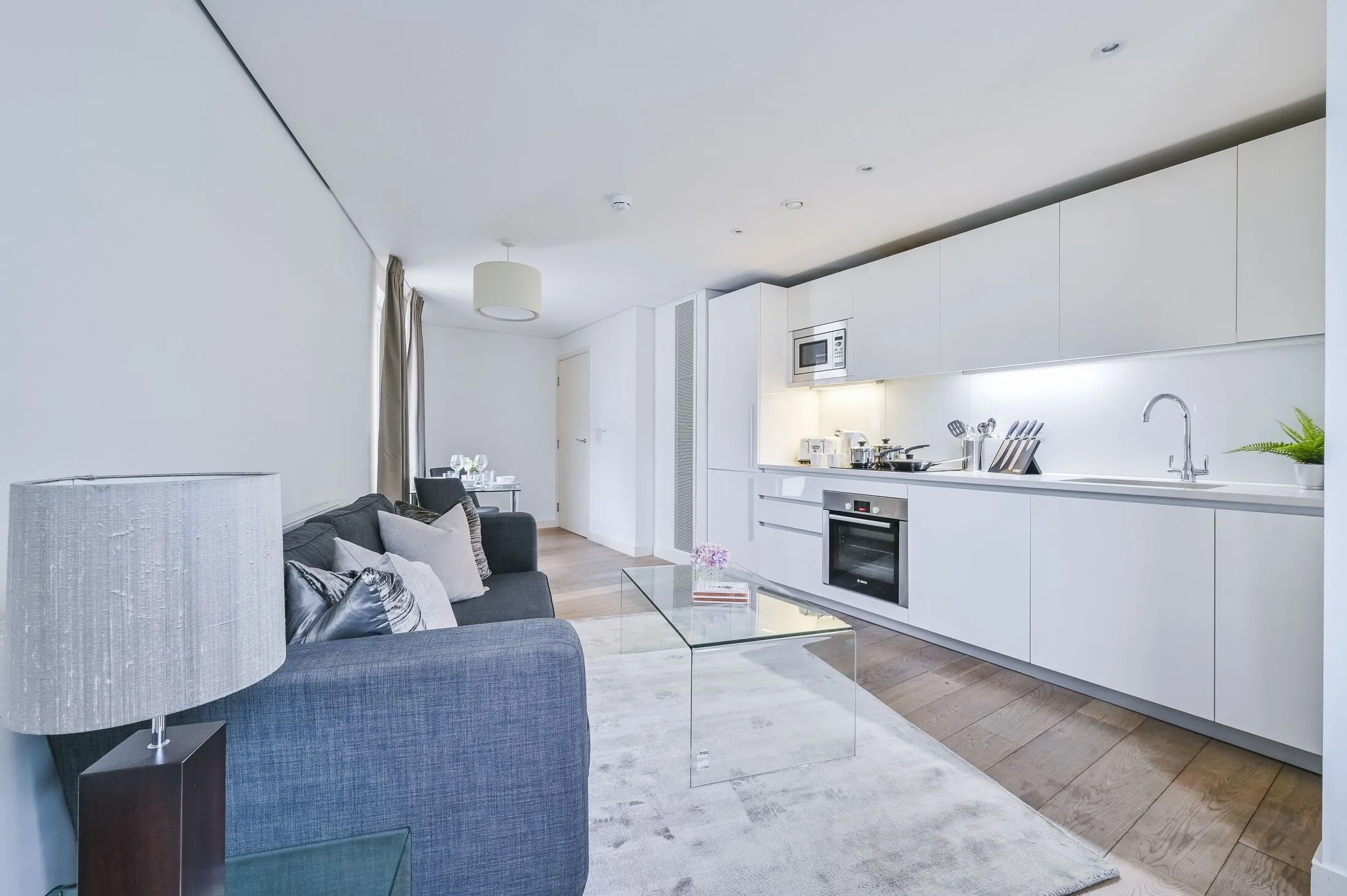 Flat Merchant Square in City of Westminster