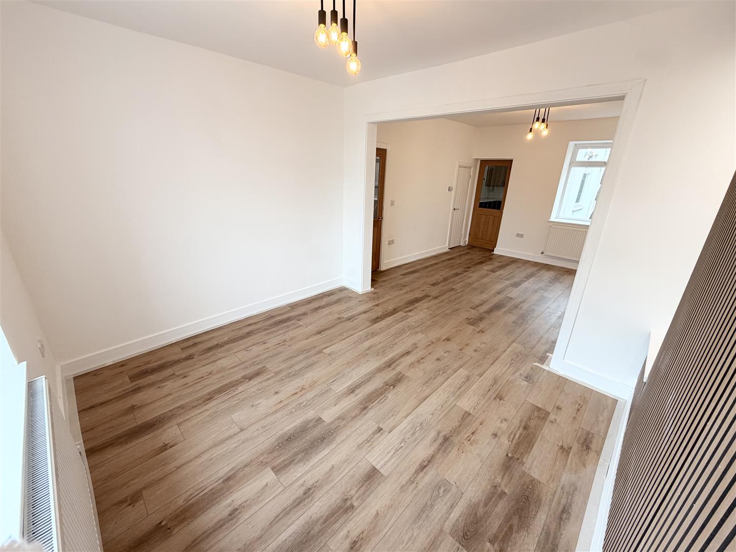 Flat Pentregethin Road in Swansea