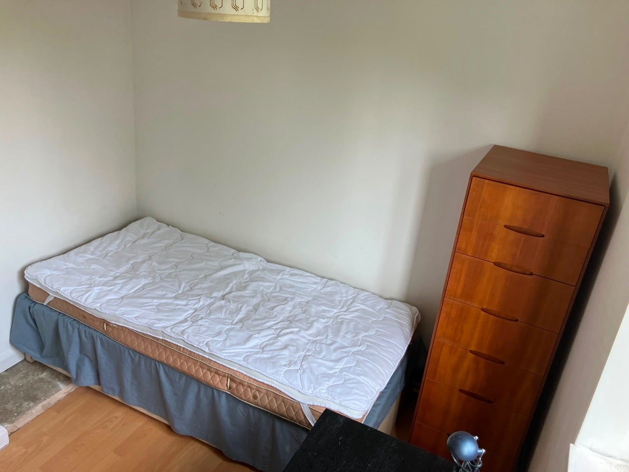 Room Windlesham Grove in Greater London