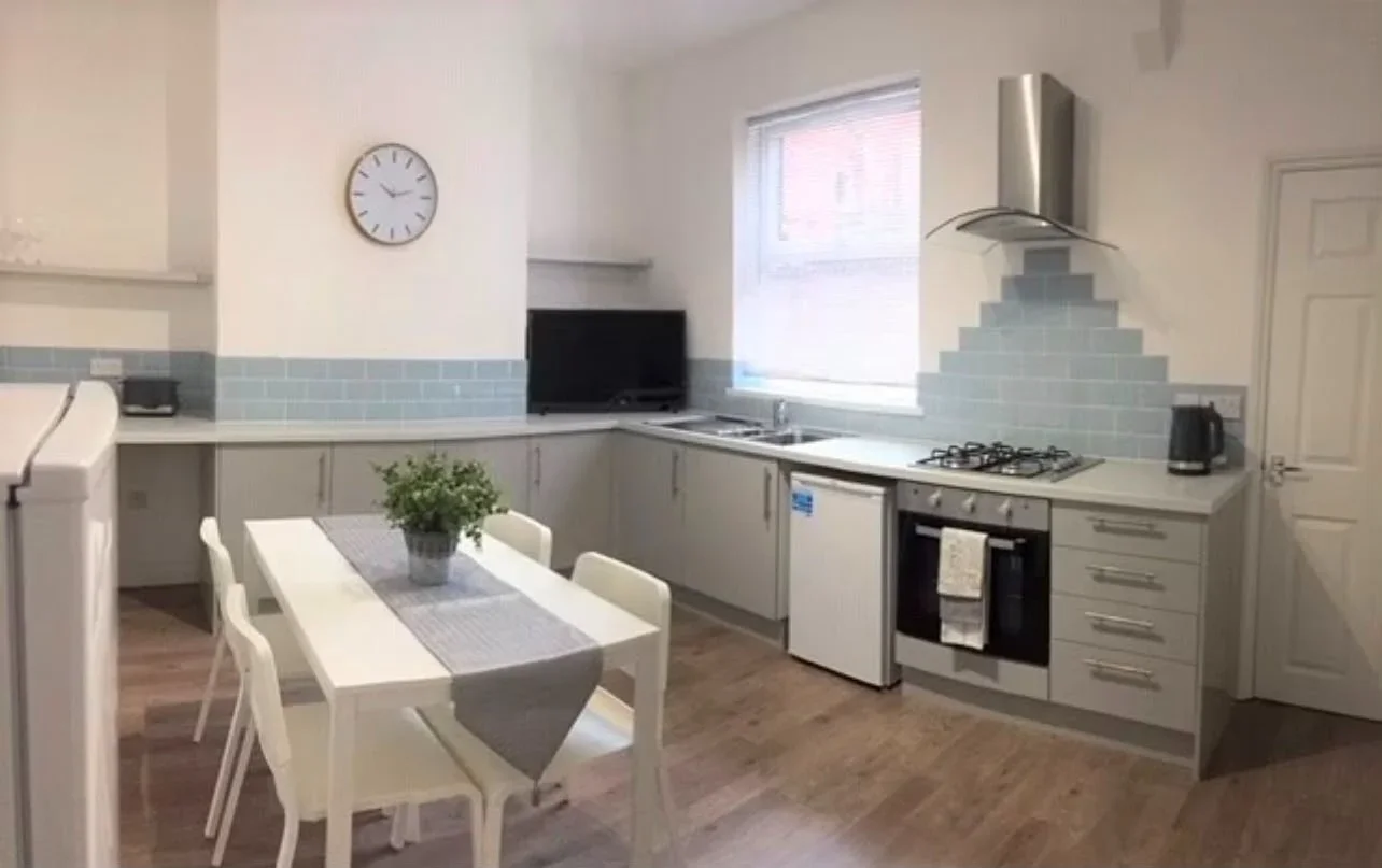 Room Mayfield Street in Hull