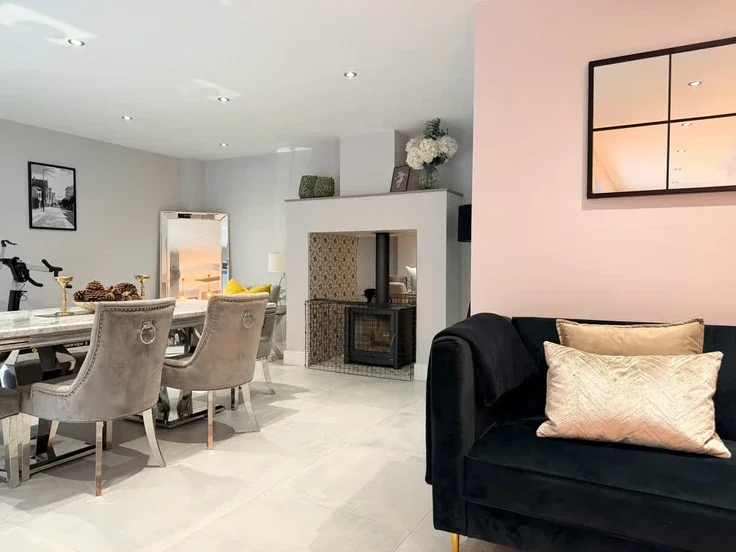 House Turnpike Road in West Suffolk