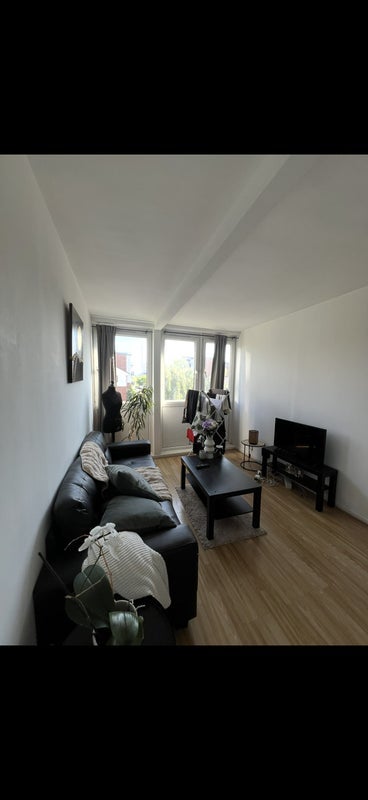 Room Concorde Way in Greater London