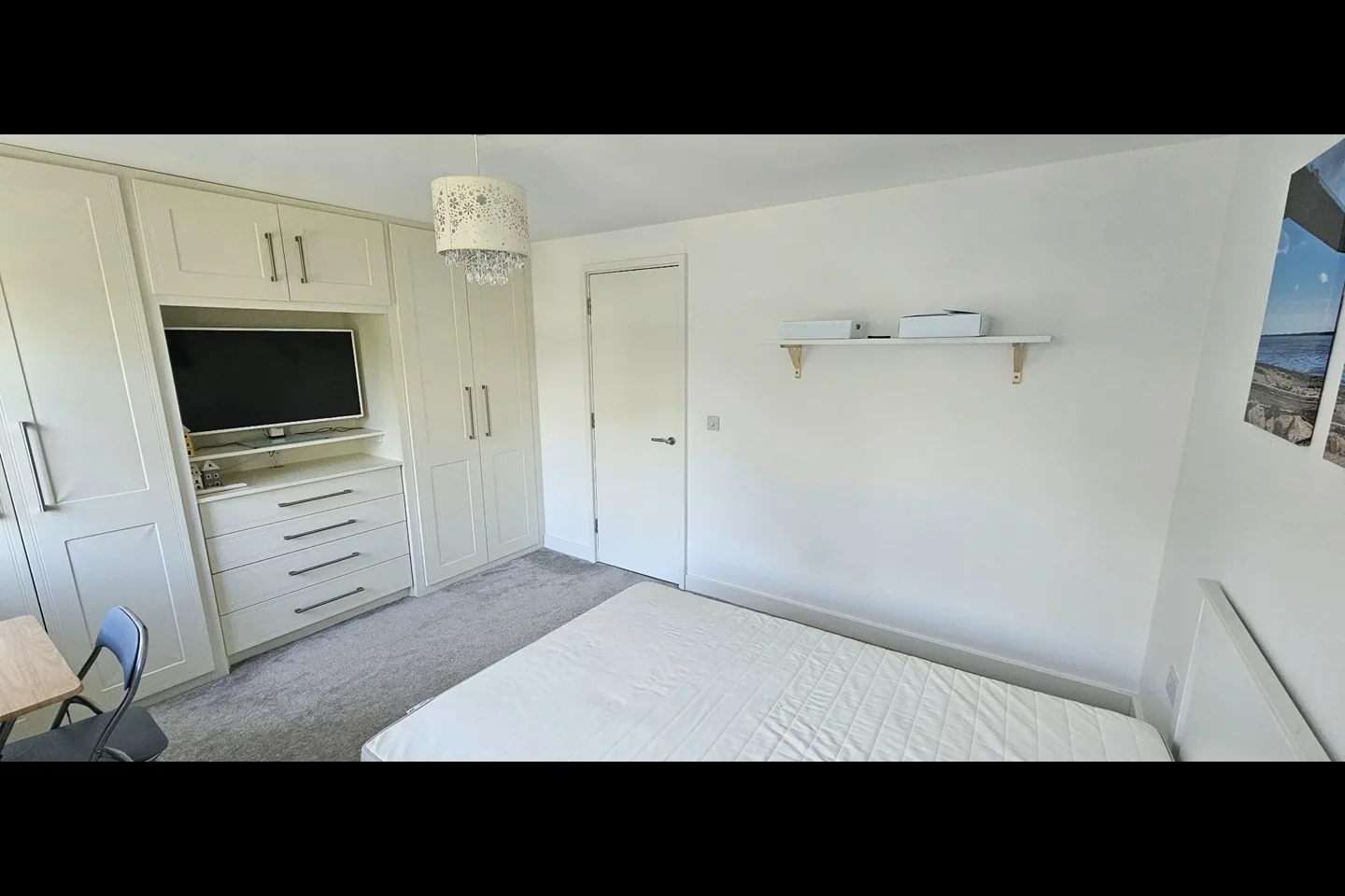 Room North Road in Hull