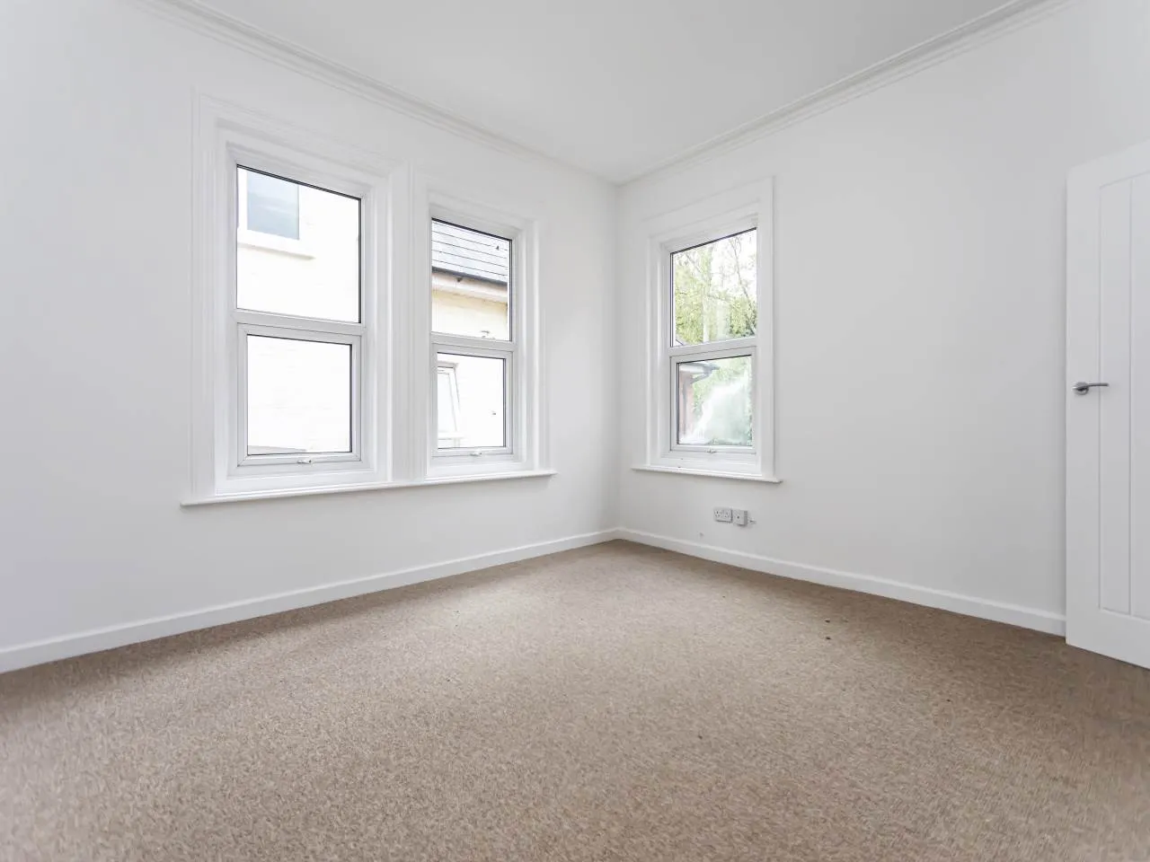 Flat Westbourne Park Road in Bournemouth