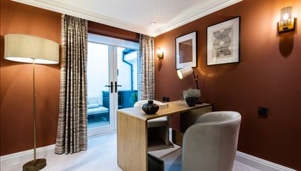 Flat Prince of Wales Terrace in Greater London