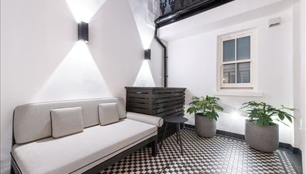 Flat Prince of Wales Terrace in Greater London