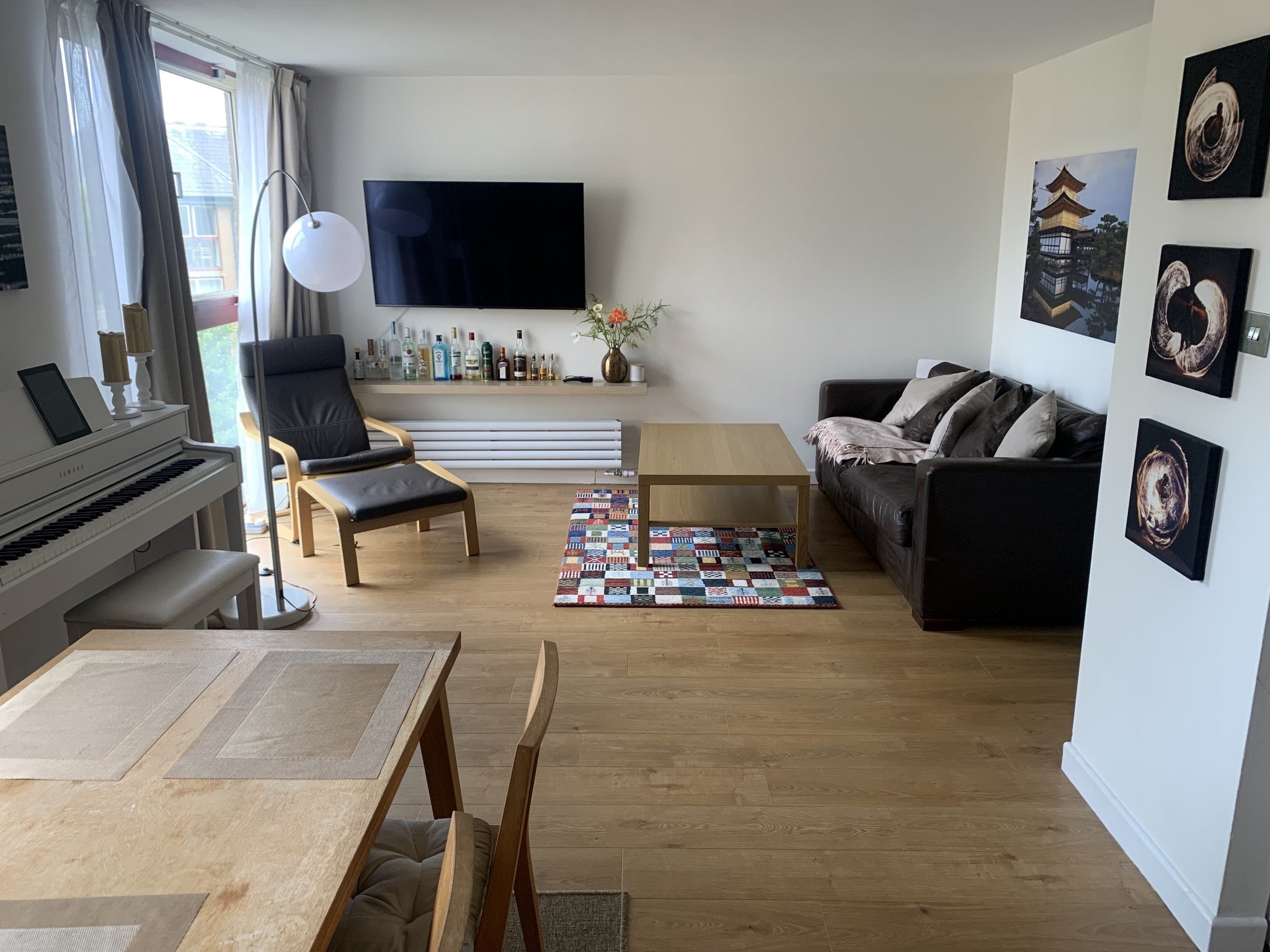 Flat Asher Way in Greater London