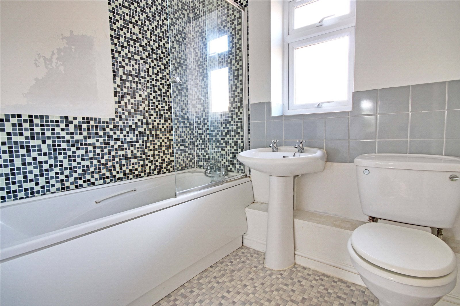 Flat Mill Mead in Staines-Upon-Thames