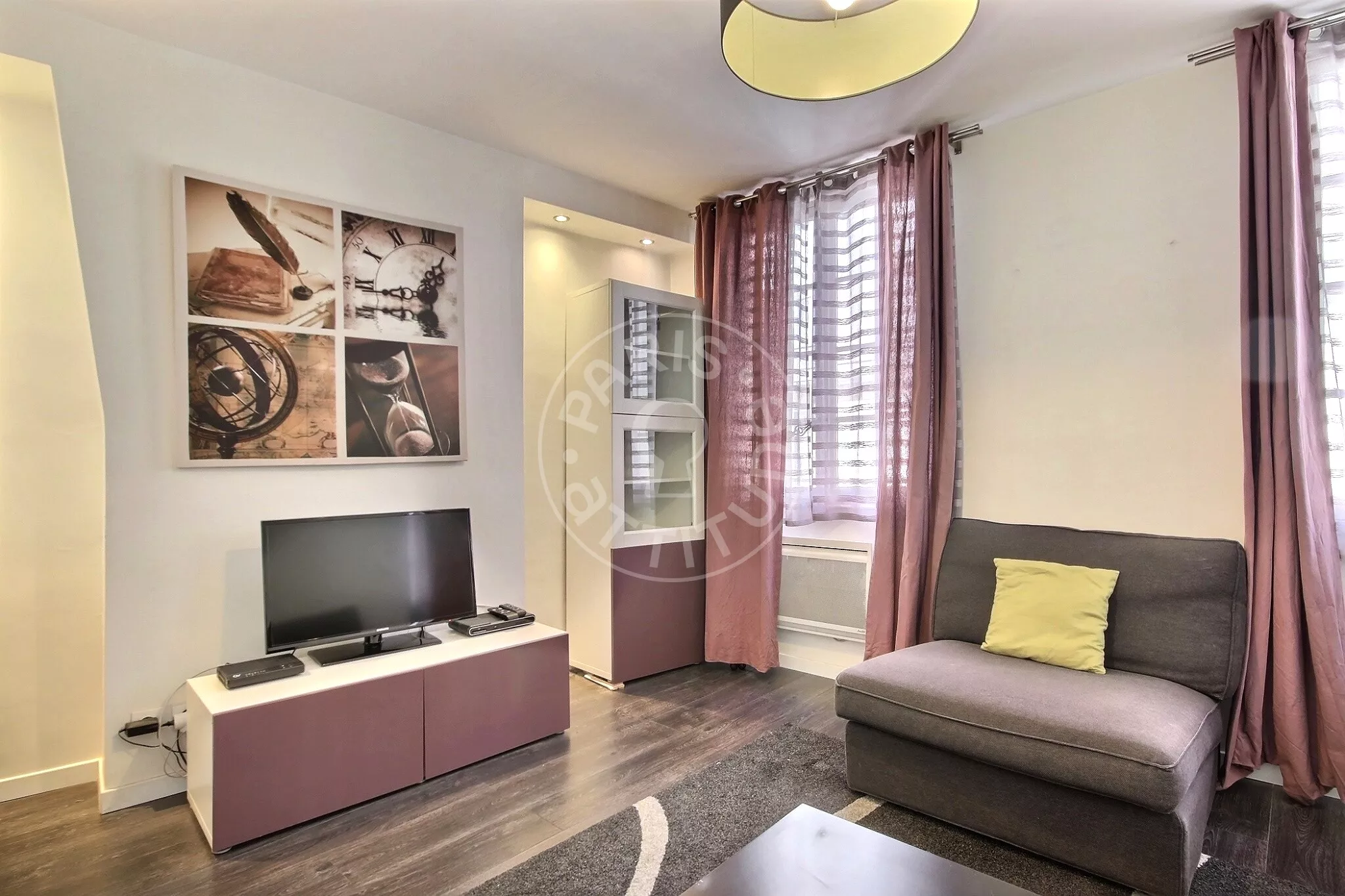 Flat Rue Saint-Séverin in Paris
