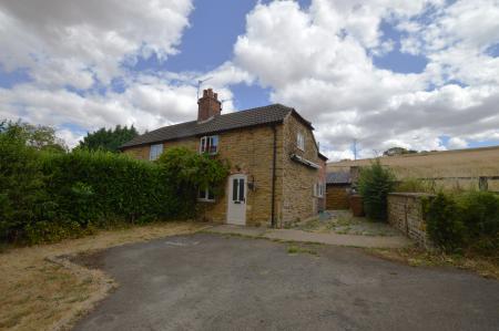 House Croxton Lane in Melton