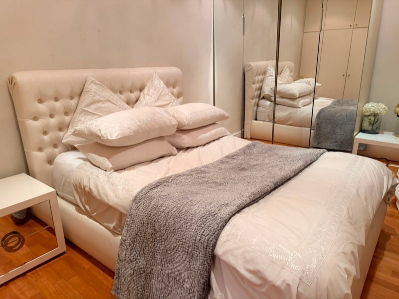 Room Queen's Gate in Greater London