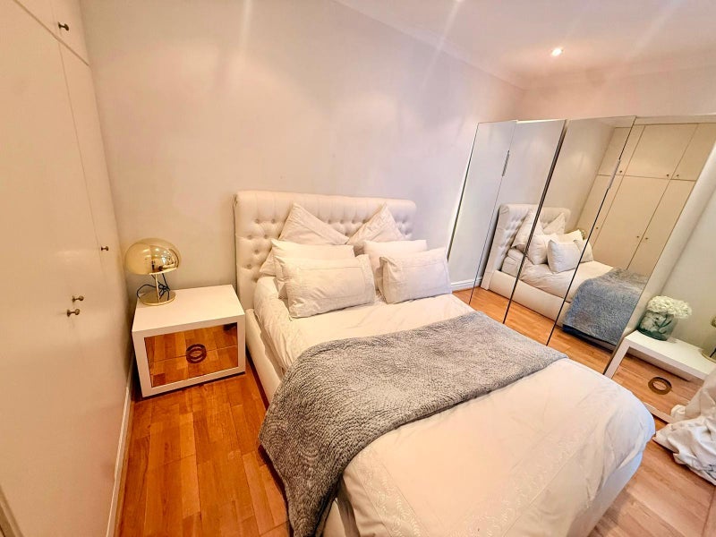 Room Queen's Gate in Greater London