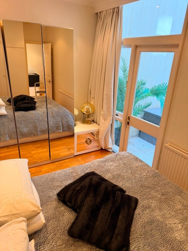 Room Queen's Gate in Greater London