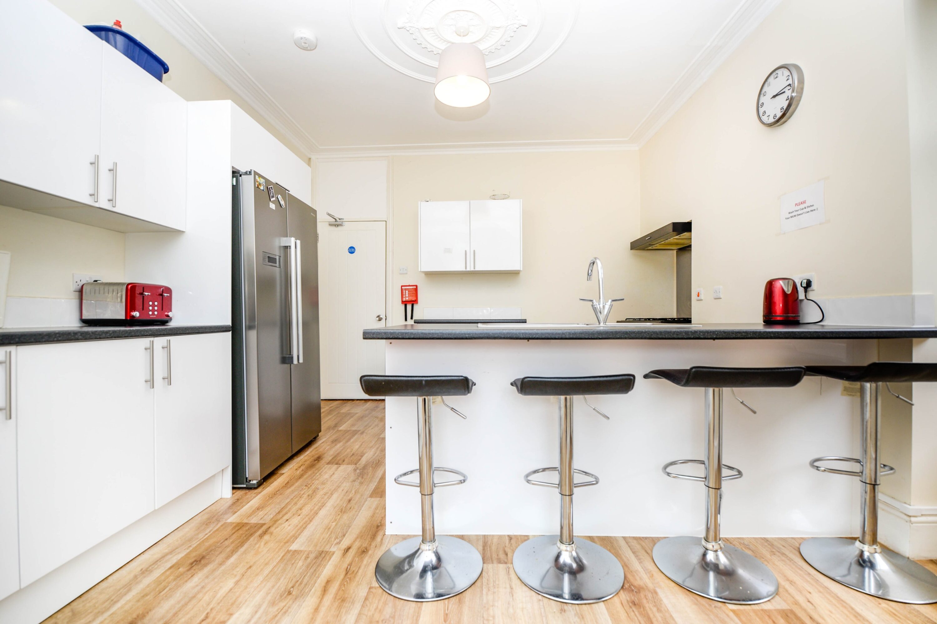 Room Stubbington Avenue in Portsmouth