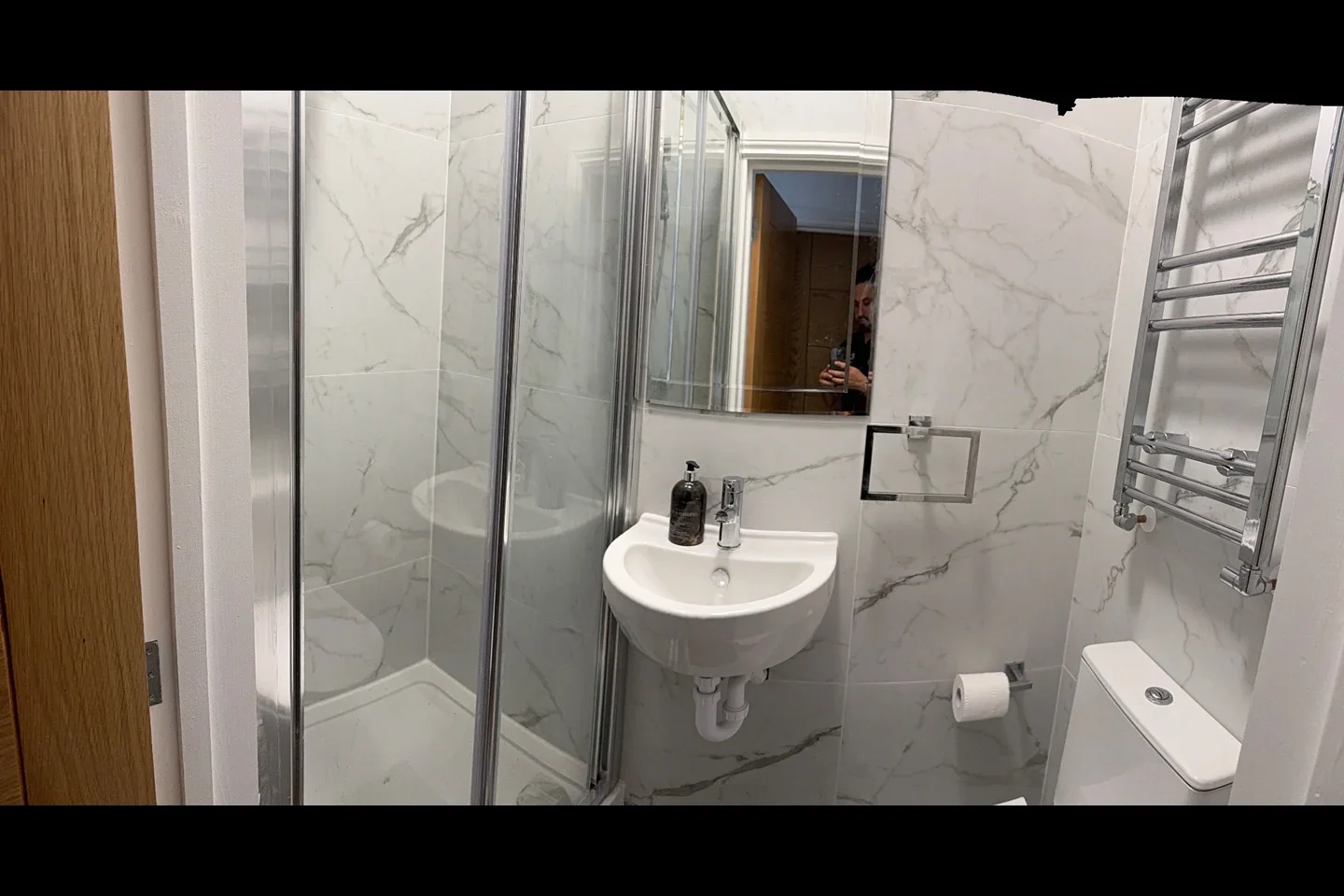 Room High Street in Greater London