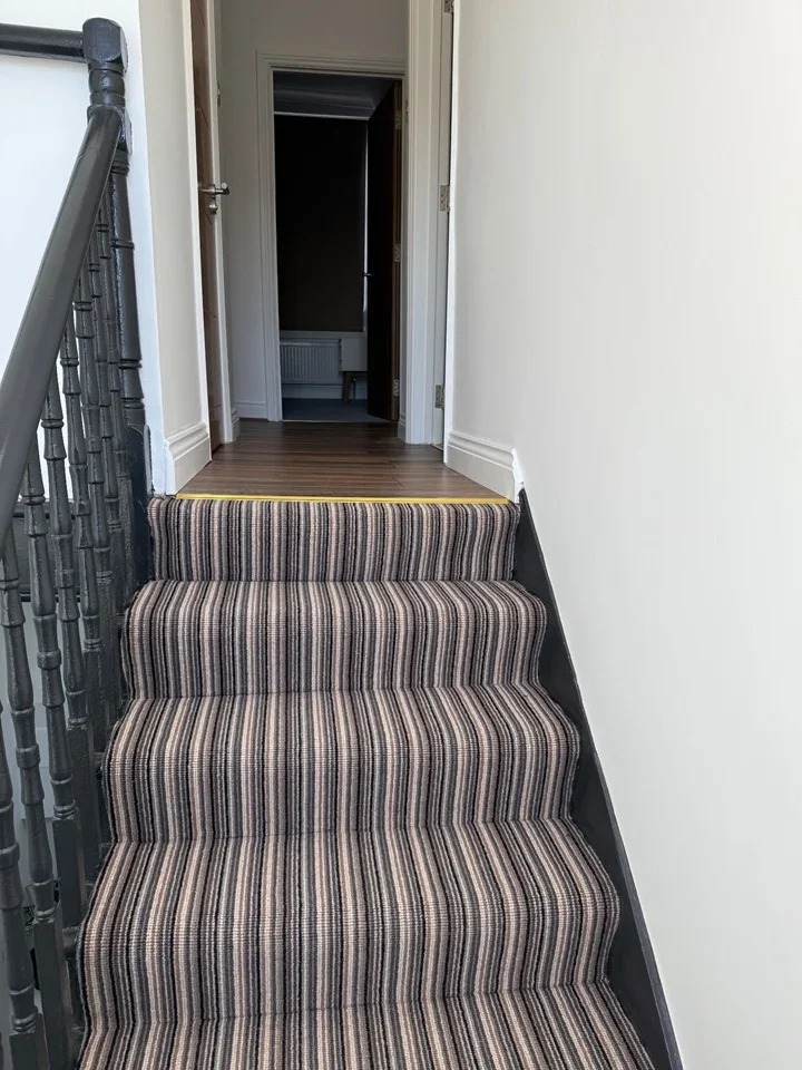 Room High Street in Greater London
