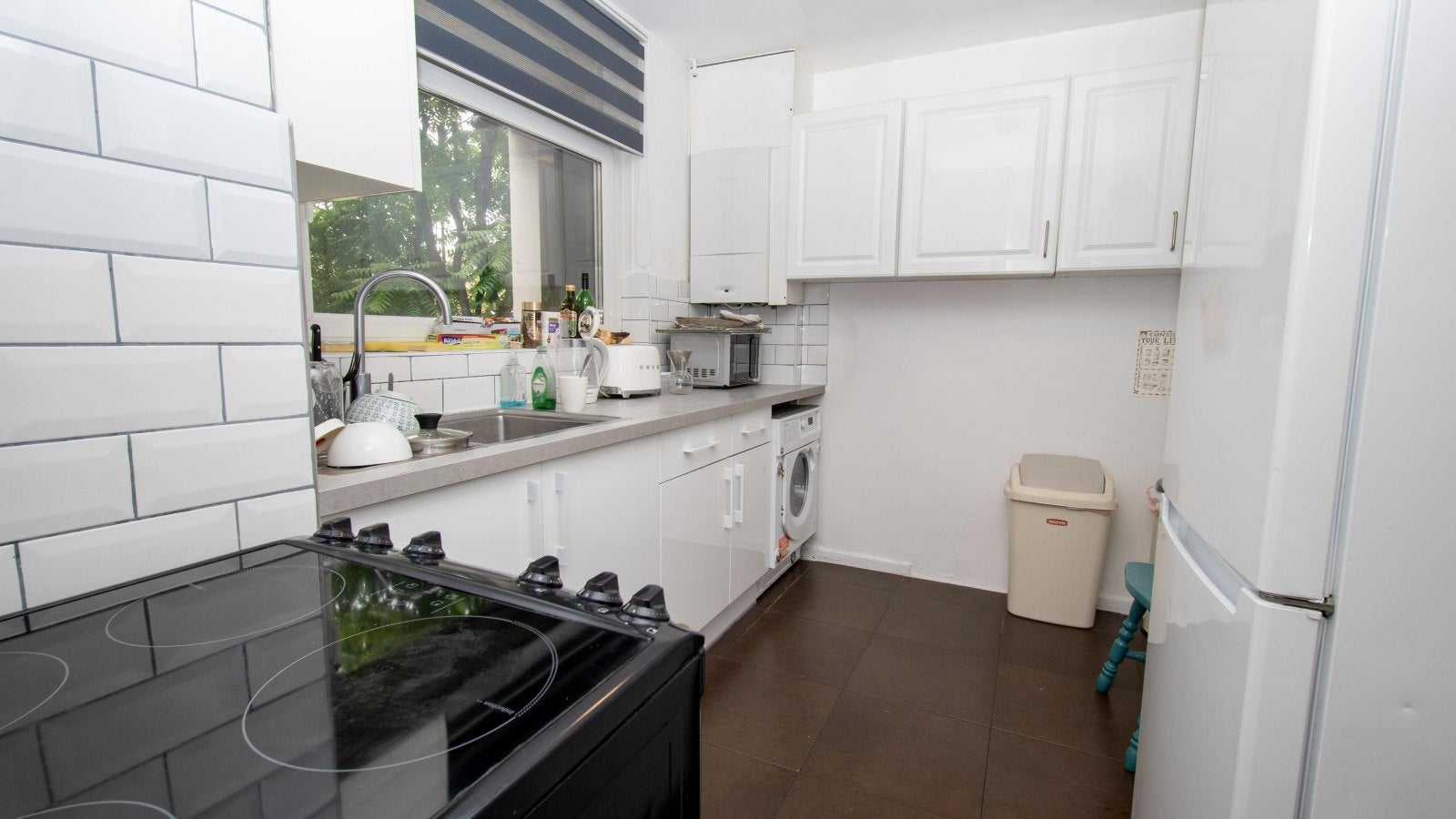 Room Cambridge Heath Road in Greater London