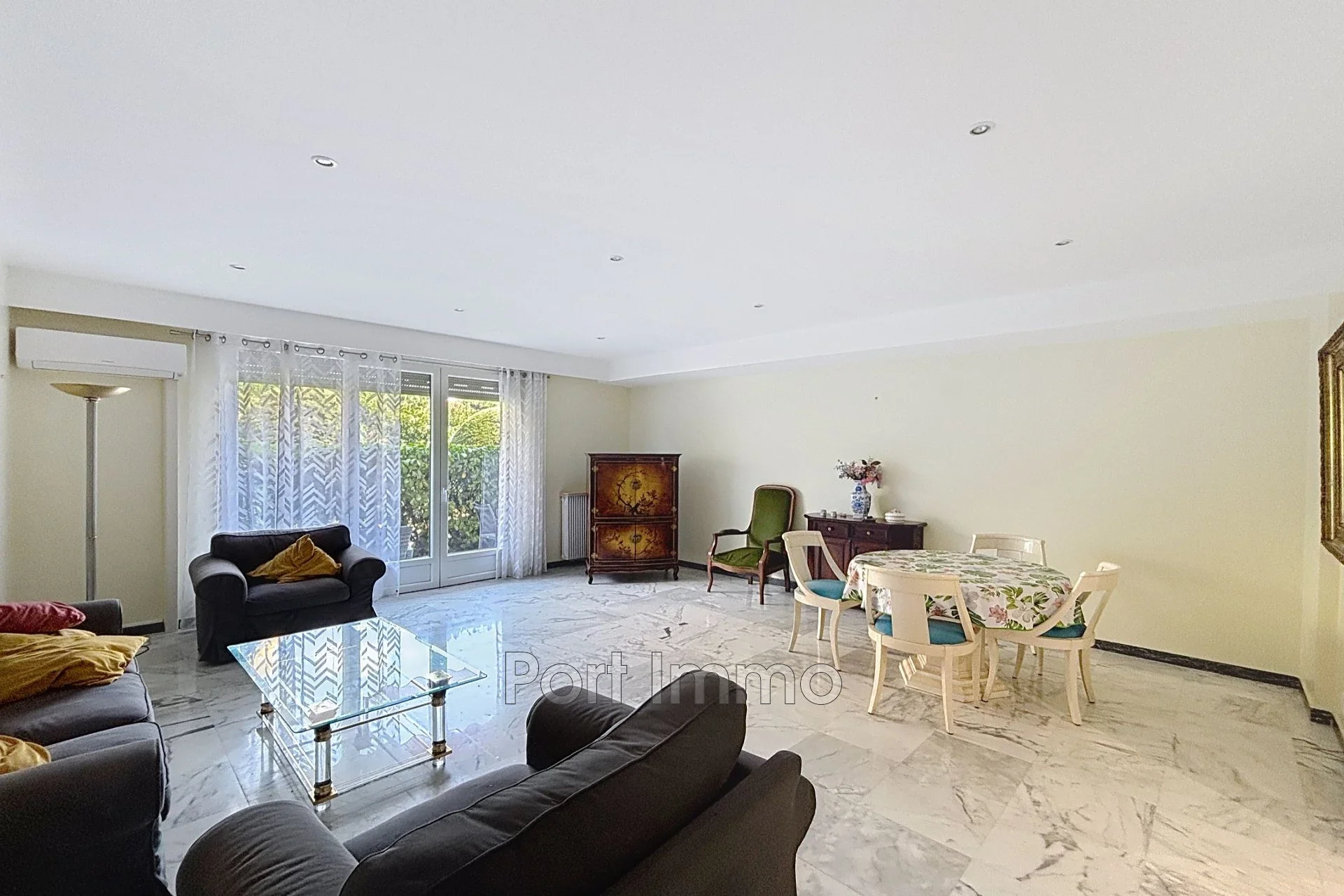 Appartement Avenue de la Colle à Cagnes-sur-Mer
