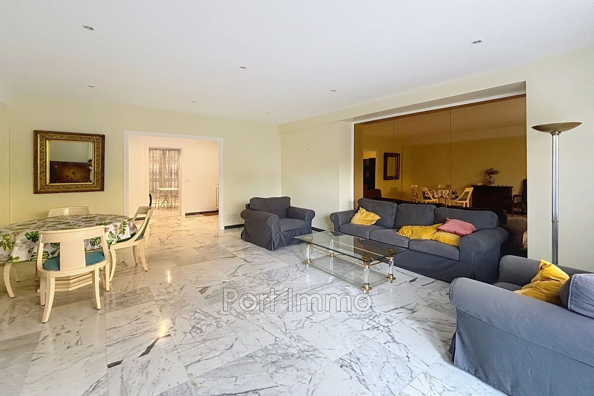 Appartement Avenue de la Colle à Cagnes-sur-Mer