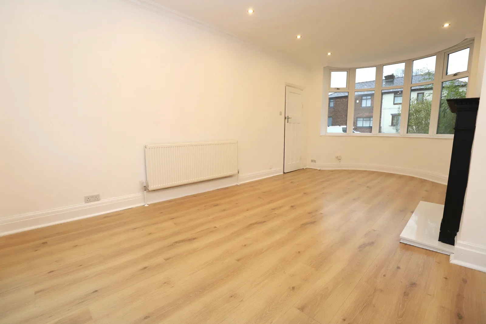 Flat Outwood Road in Radcliffe