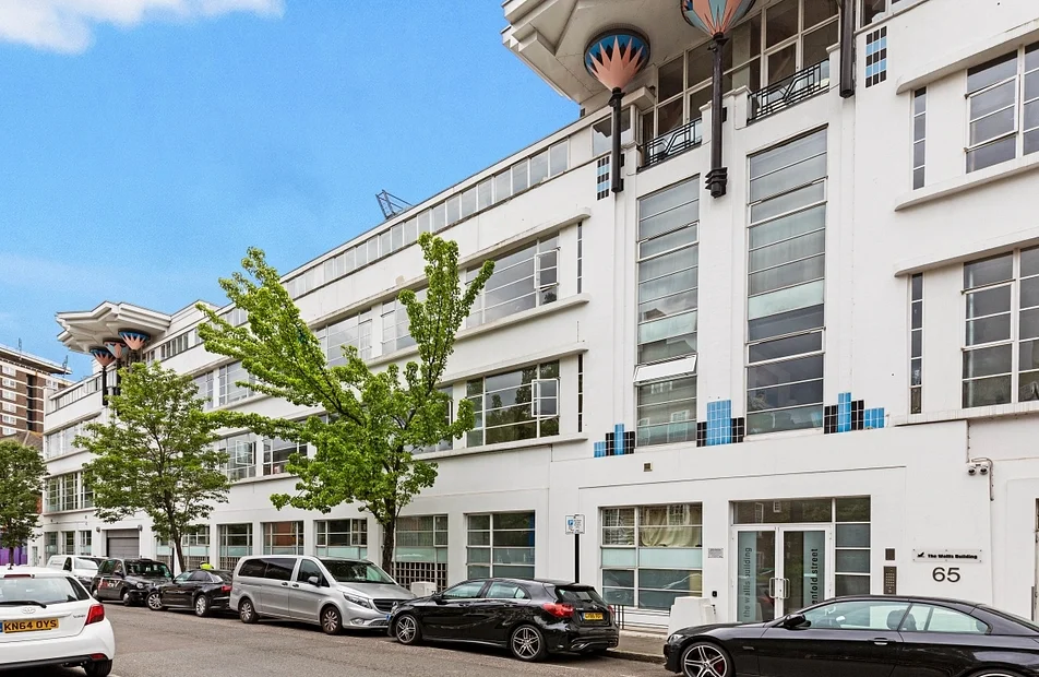 Flat Penfold Street in City of Westminster