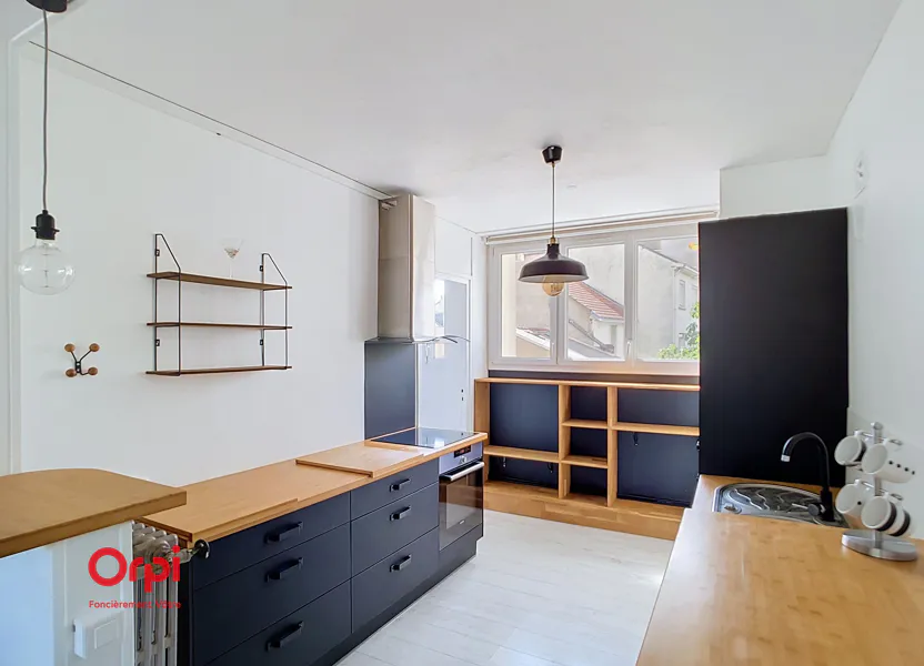 Flat Place Victor Mangin in Nantes