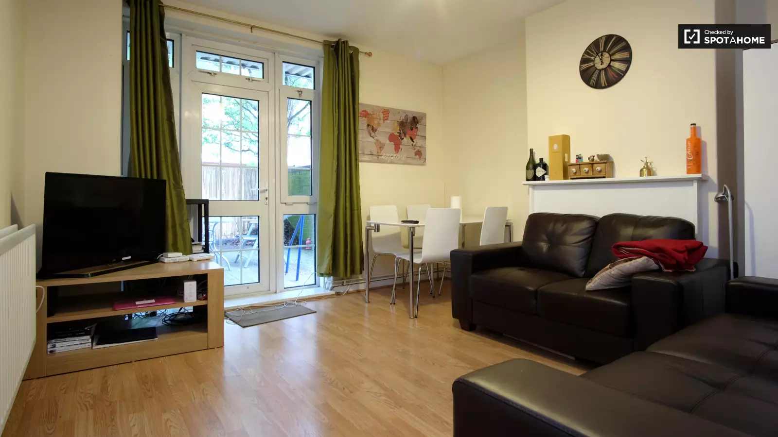 Room Gill Street in Greater London