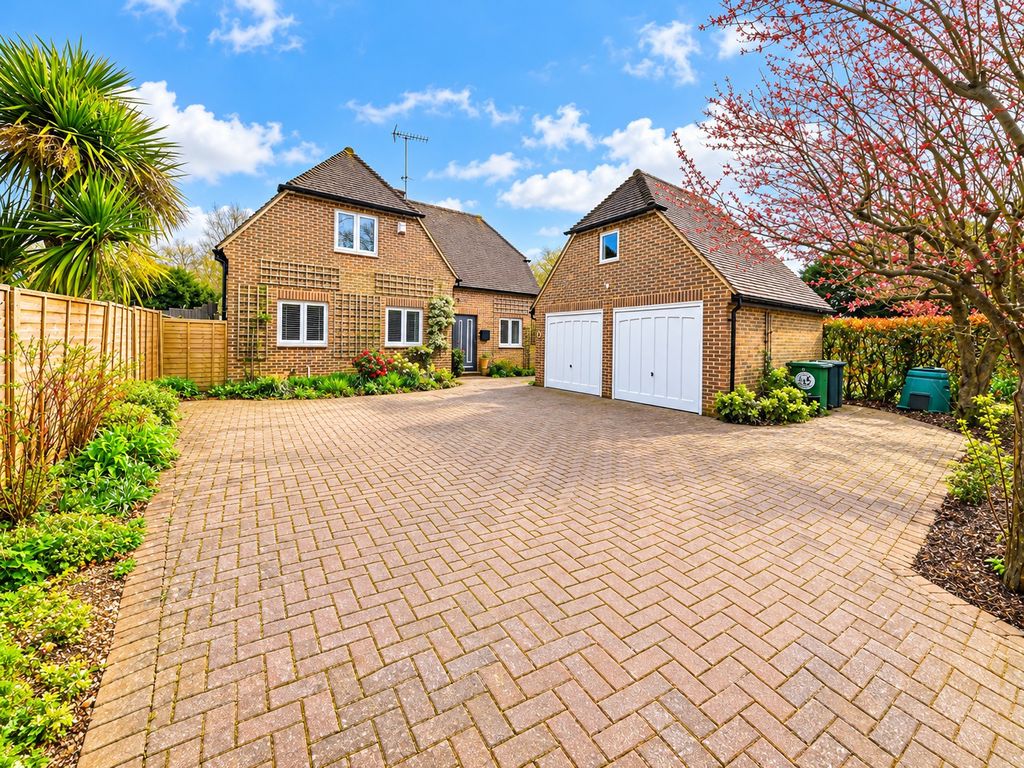 House Redhill Road in East Hampshire