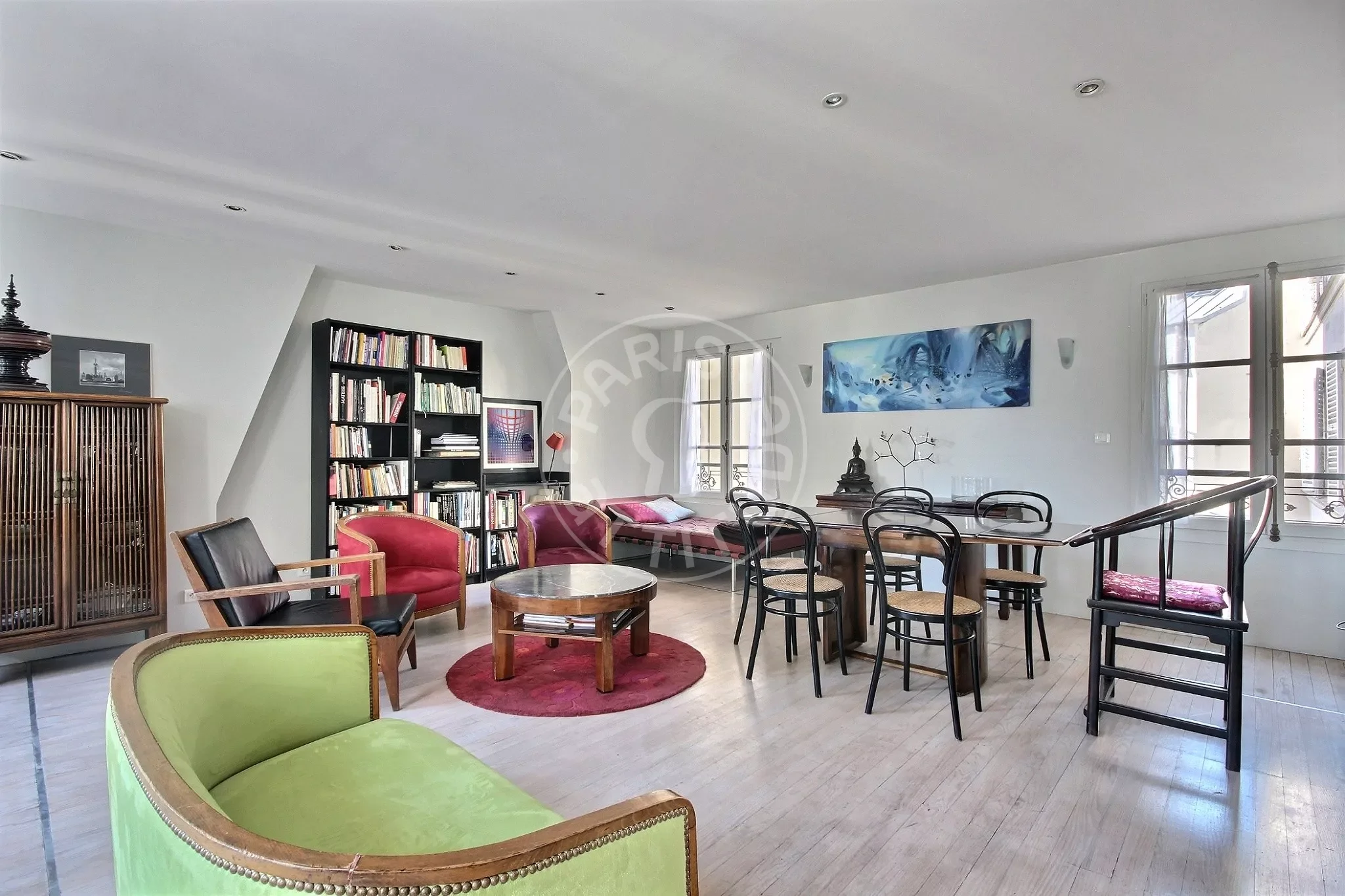 Flat Rue d'Abbeville in Paris
