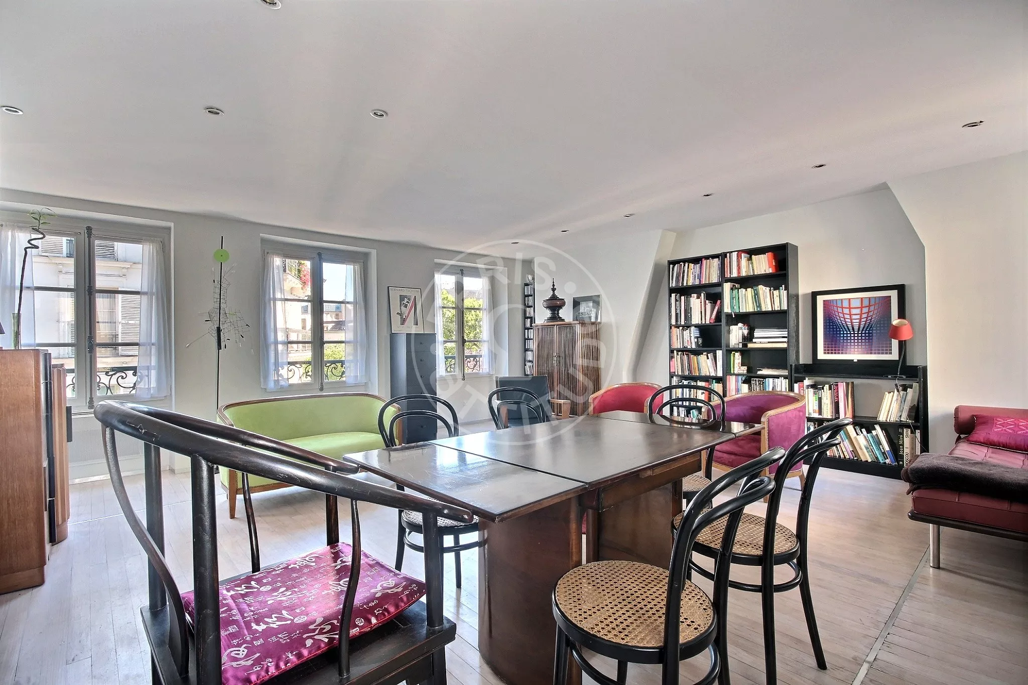 Flat Rue d'Abbeville in Paris
