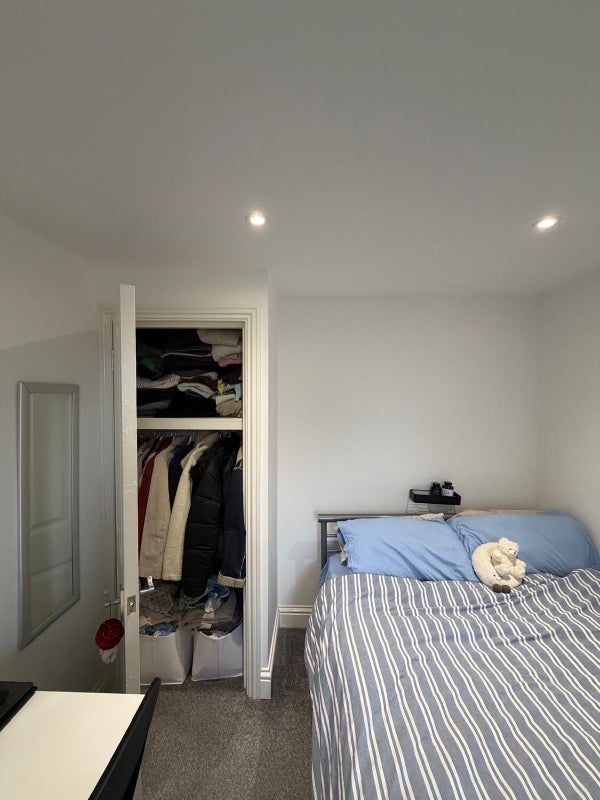 Room Mantilla Road in Greater London