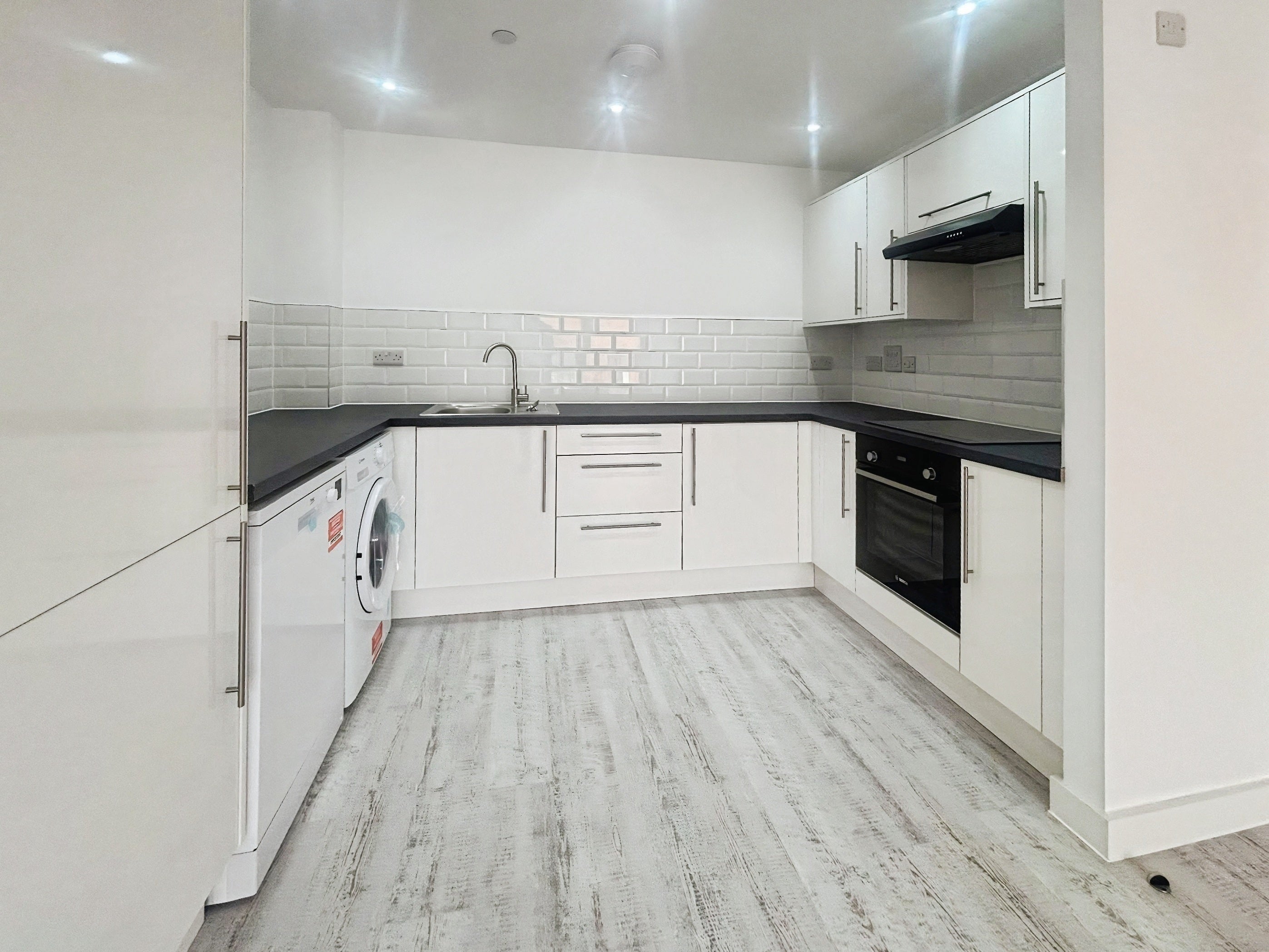 Flat Albert Place in Peterborough