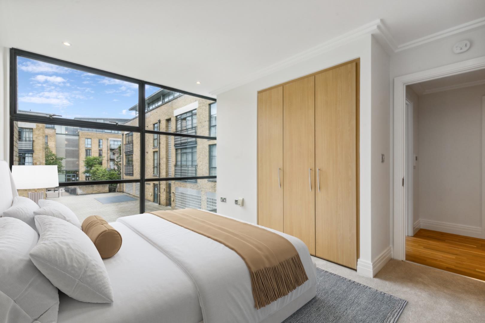 Flat Goat Wharf in Greater London