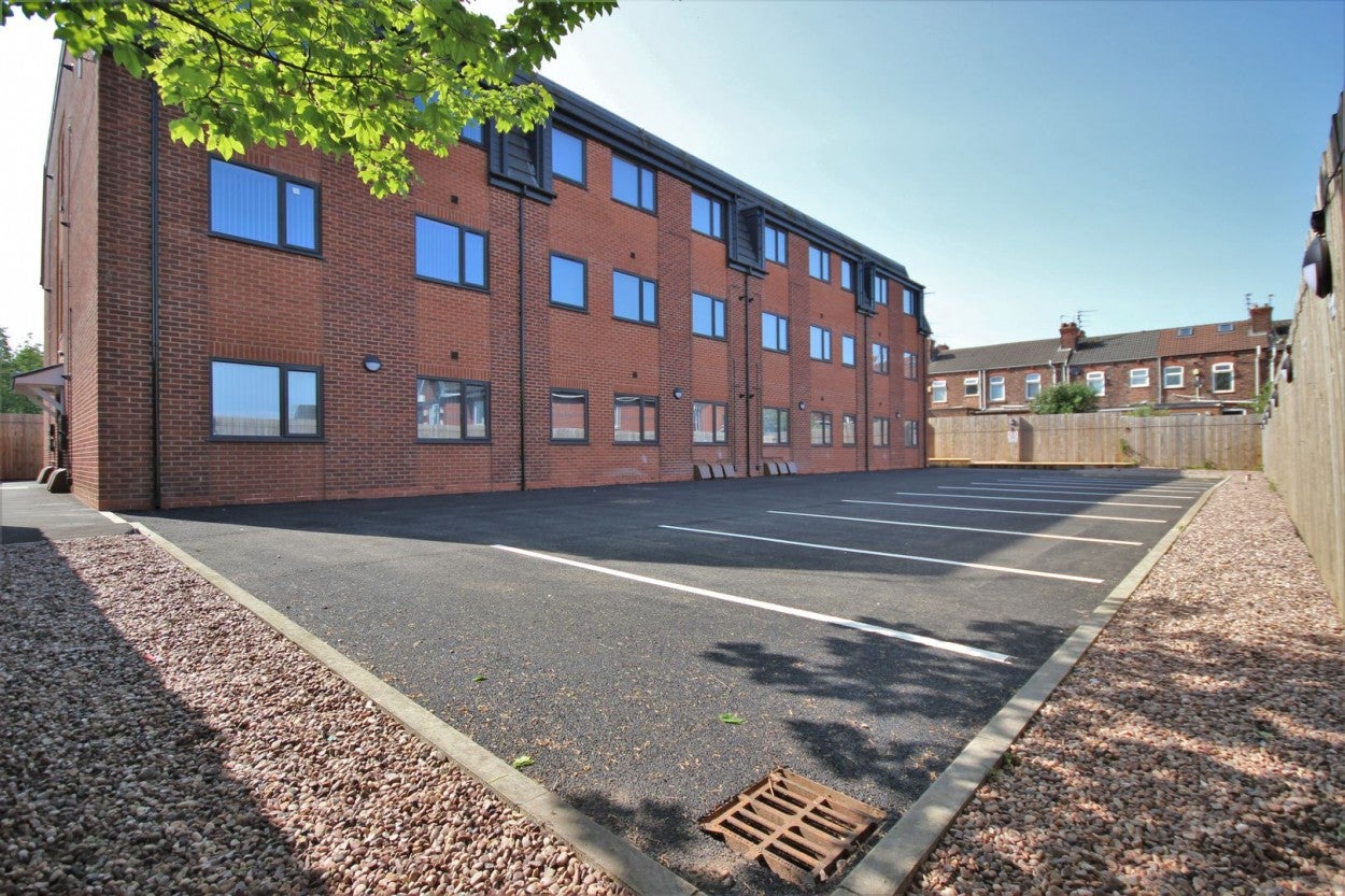 Flat Regent Road in Widnes
