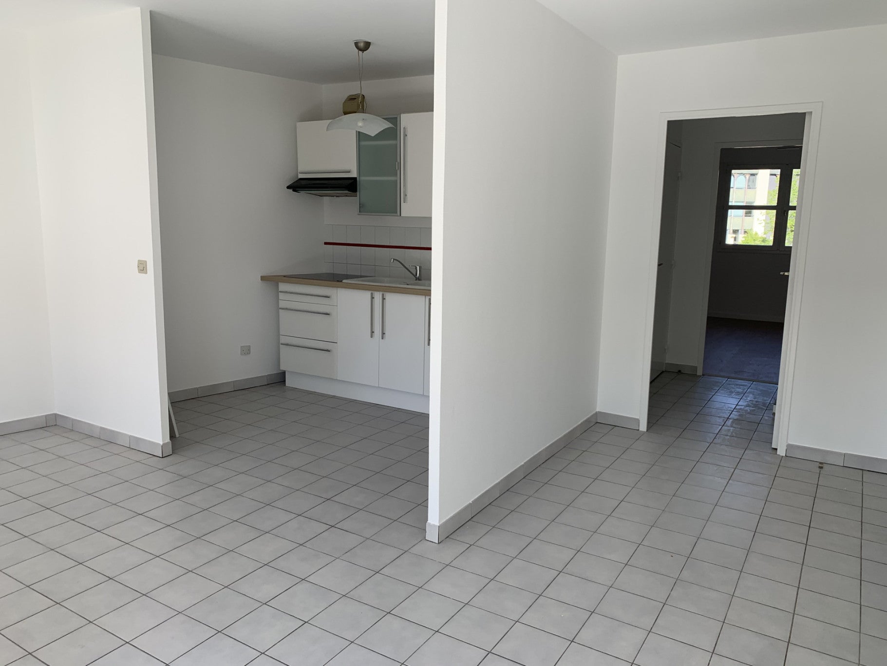 Flat Place du Millénaire in Montpellier